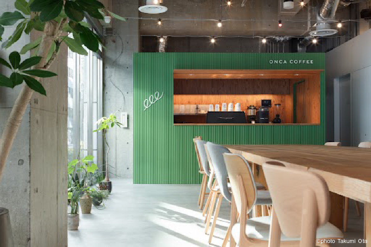 【JINS東京本社】解体前の約3年限定リノベーション社屋、設計者と「美術館×オフィス」見学