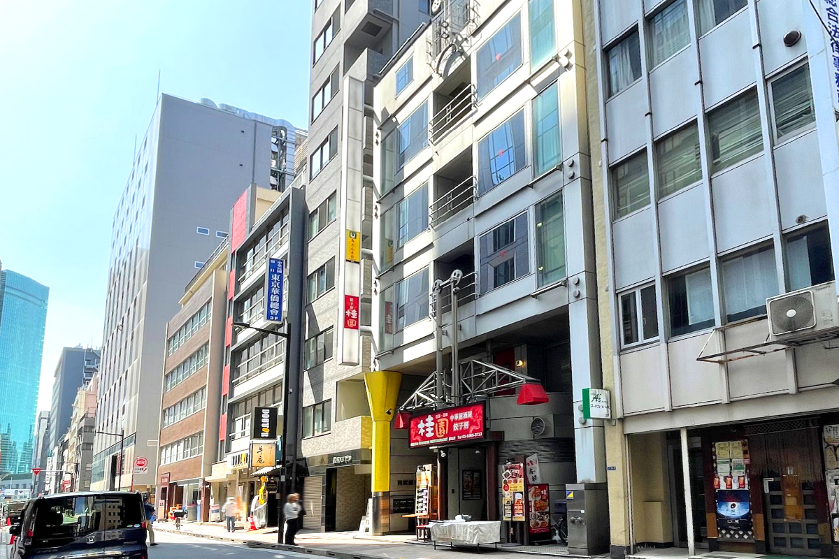 【銀座】建築ジャーナリストと巡る、裏通りのアーバンスモールビル傑作群